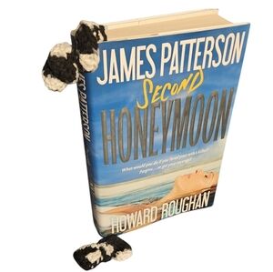 Hand Crafted Bookmark Hand Knit Crochet Black & White Bow 100% Cotton Spiral End